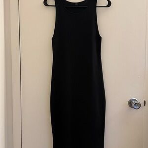 Elegant Black Sleeveless Dress